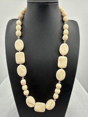 Vintage Chunky Cream Resin Statement Necklace 70s Mod Faux Coastal Big Bead Coll